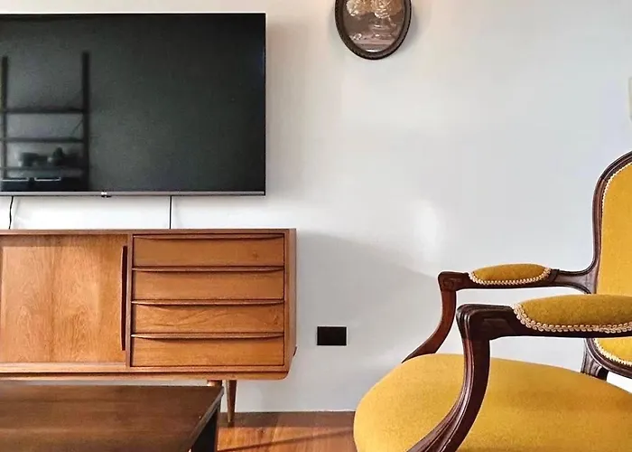 Sunny Three-storyev/wifi/workdesk/fullkitchen * Bangkok