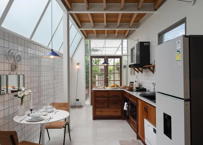 Feriehus Sunny Three-storyev/wifi/workdesk/fullkitchen *